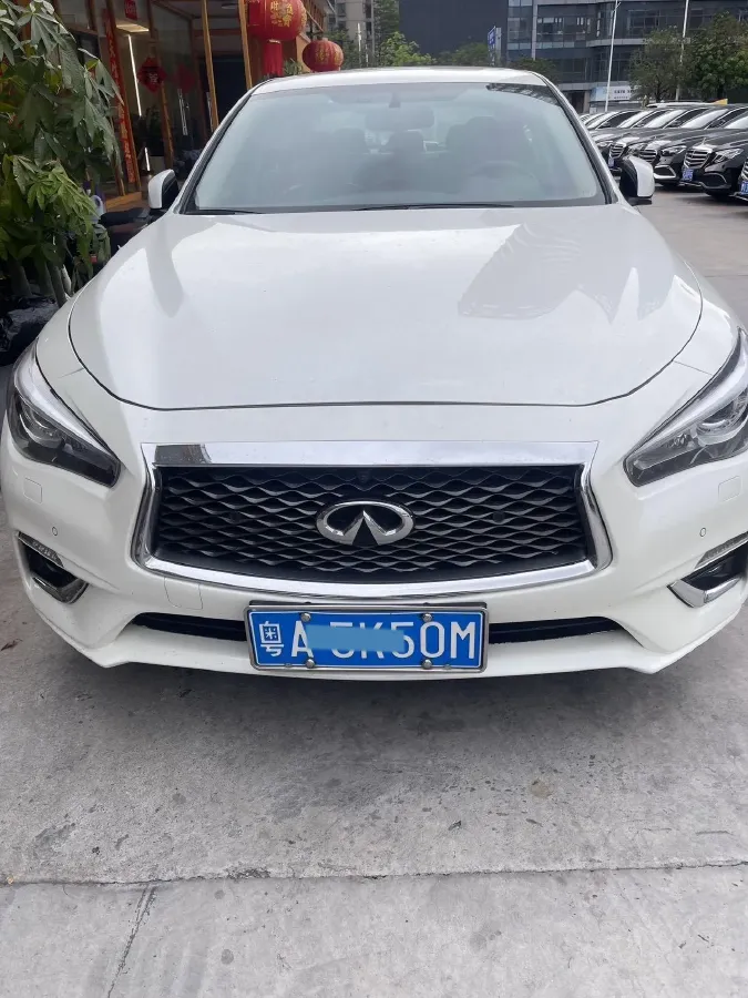 2018 Jeep Grand Commander 2.0T 265HP L4 9AT,autocango,china used car exporter,china ev exporter,chinese used car exporter,chinese used ev exporter