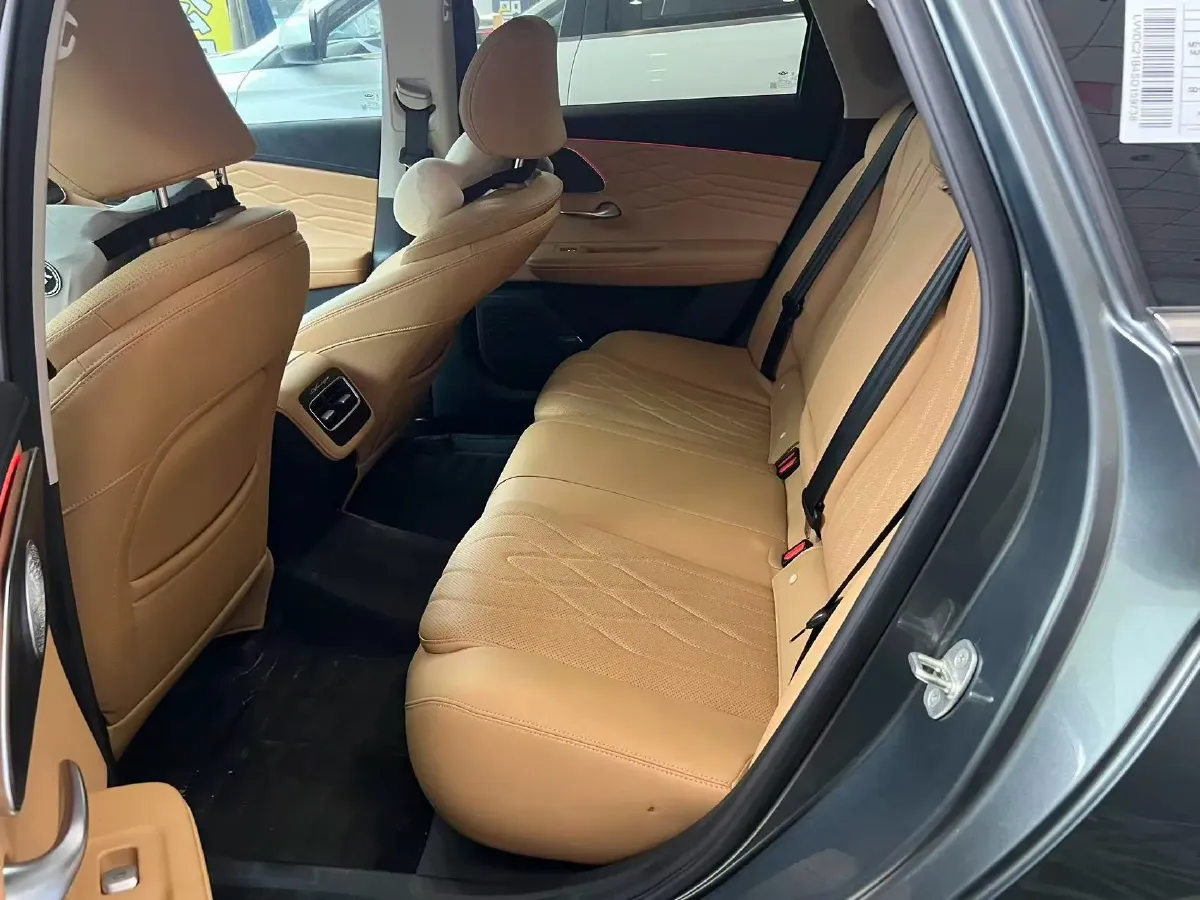 2025 Chery Arrizo 8 Pro 1.6T 197HP L4 7DCT,autocango,china used car exporter,china ev exporter,chinese used car exporter,chinese used ev exporter