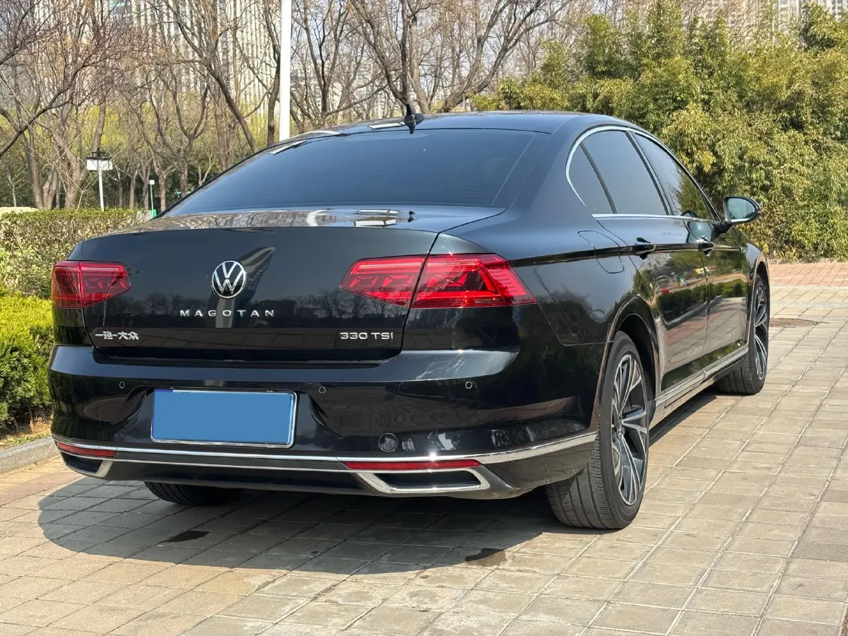 2020 Volkswagen Magotan 2.0T 186HP L4 7DCT,autocango,china used car exporter,china ev exporter,chinese used car exporter,chinese used ev exporter