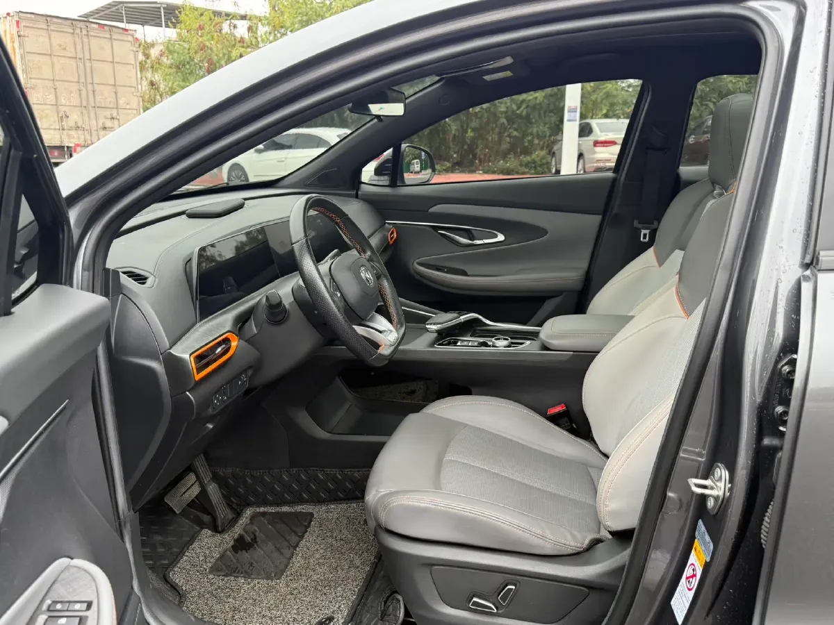 2022 ChangAn UNI-T 1.5T 188HP L4 7DCT,autocango,china used car exporter,china ev exporter,chinese used car exporter,chinese used ev exporter