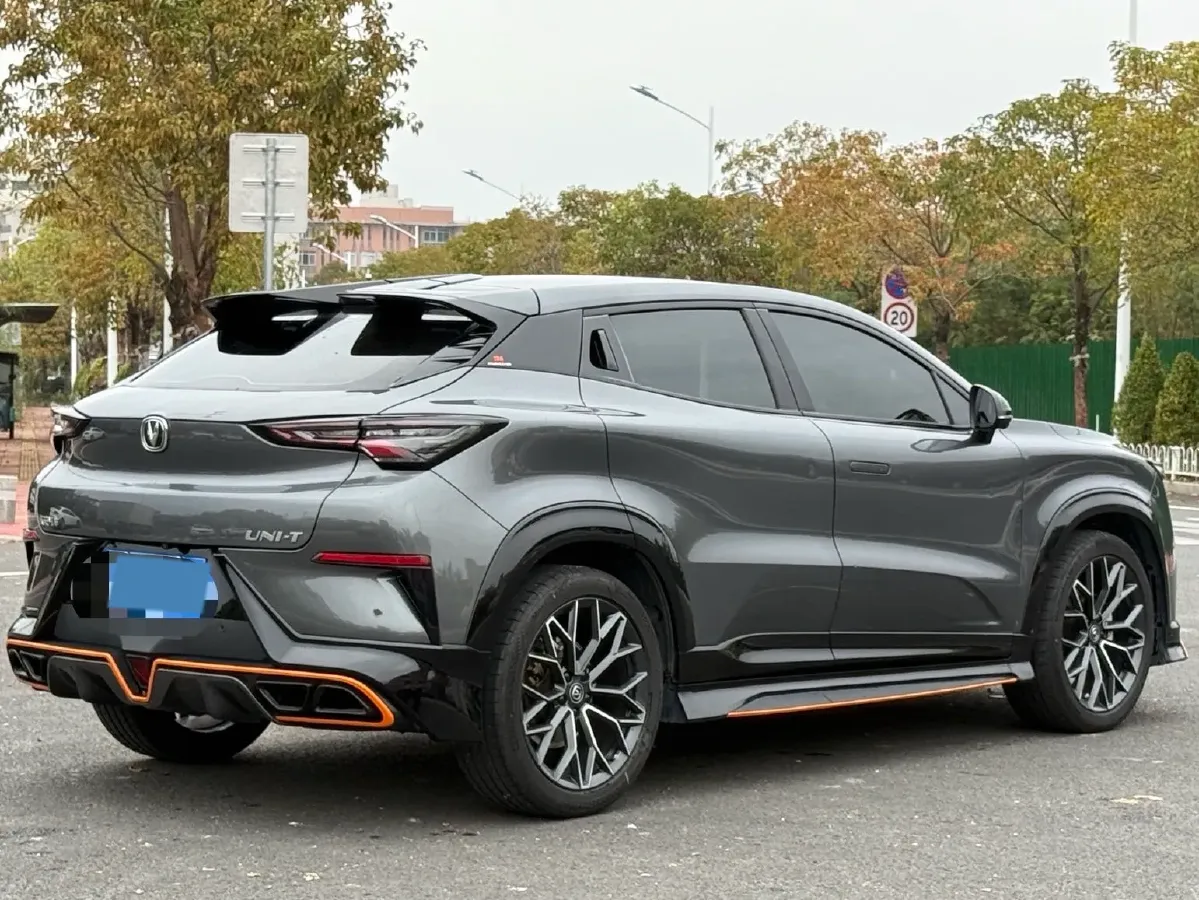 2022 ChangAn UNI-T 1.5T 188HP L4 7DCT,autocango,china used car exporter,china ev exporter,chinese used car exporter,chinese used ev exporter