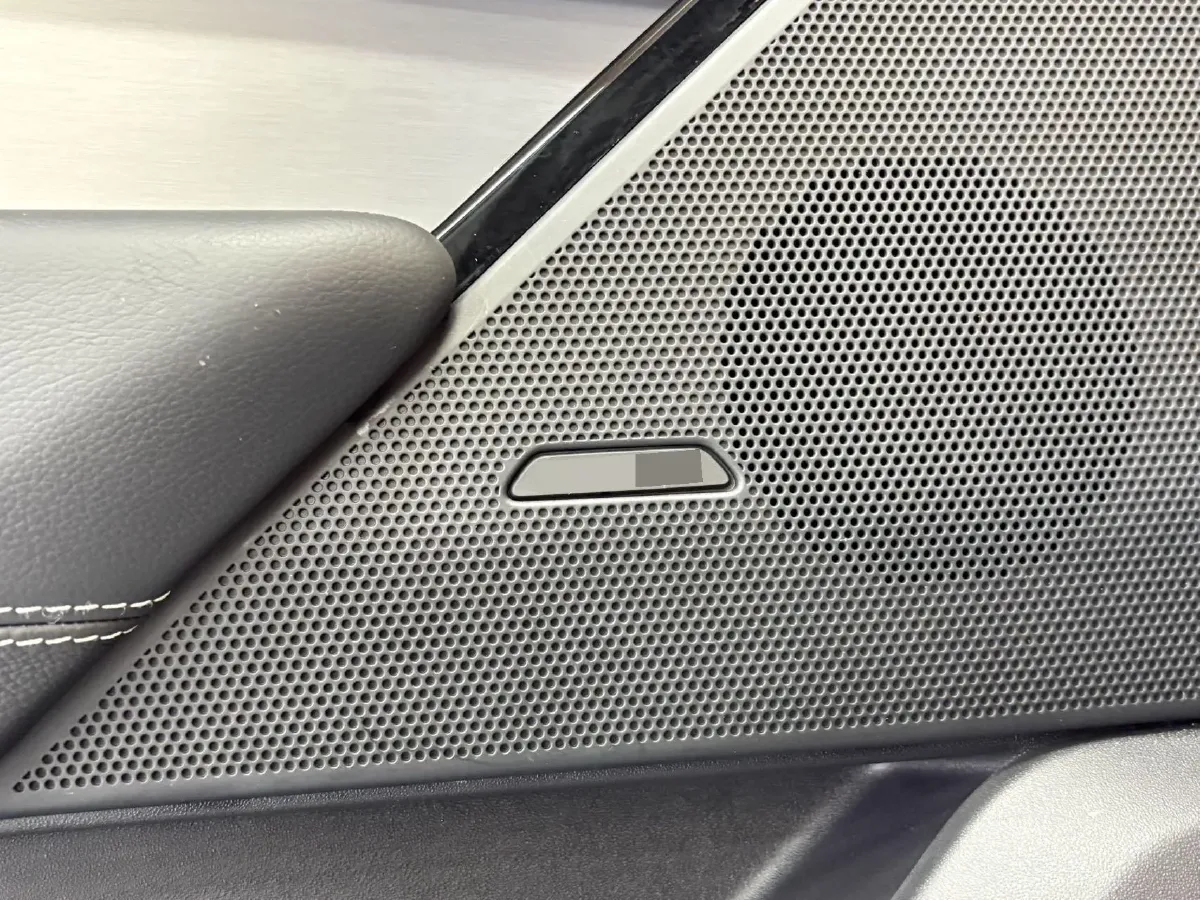 2020 Land Rover Range Rover Velar 3.0T 340HP V6 8AT,autocango,china used car exporter,china ev exporter,chinese used car exporter,chinese used ev exporter