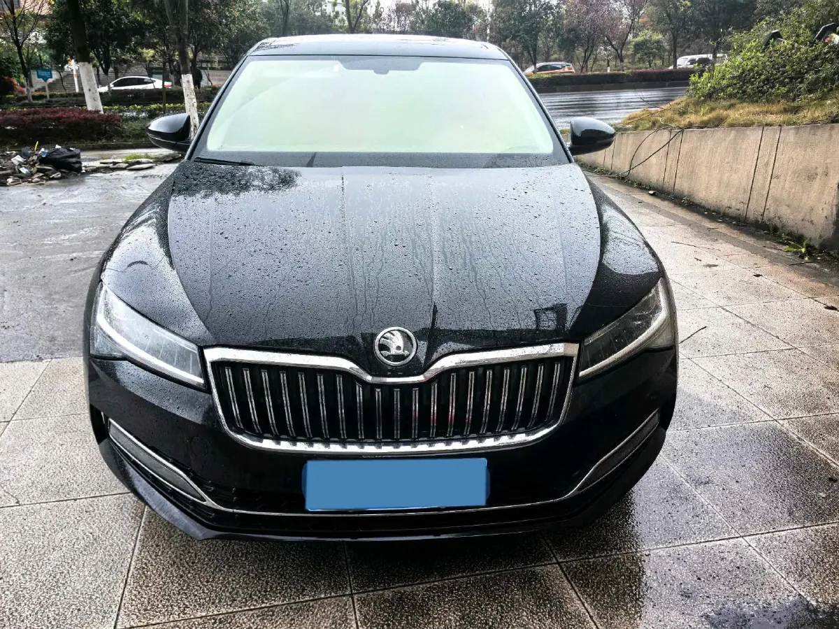 2024 Skoda Superb 1.4T 150HP L4 7DCT,autocango,china used car exporter,china ev exporter,chinese used car exporter,chinese used ev exporter
