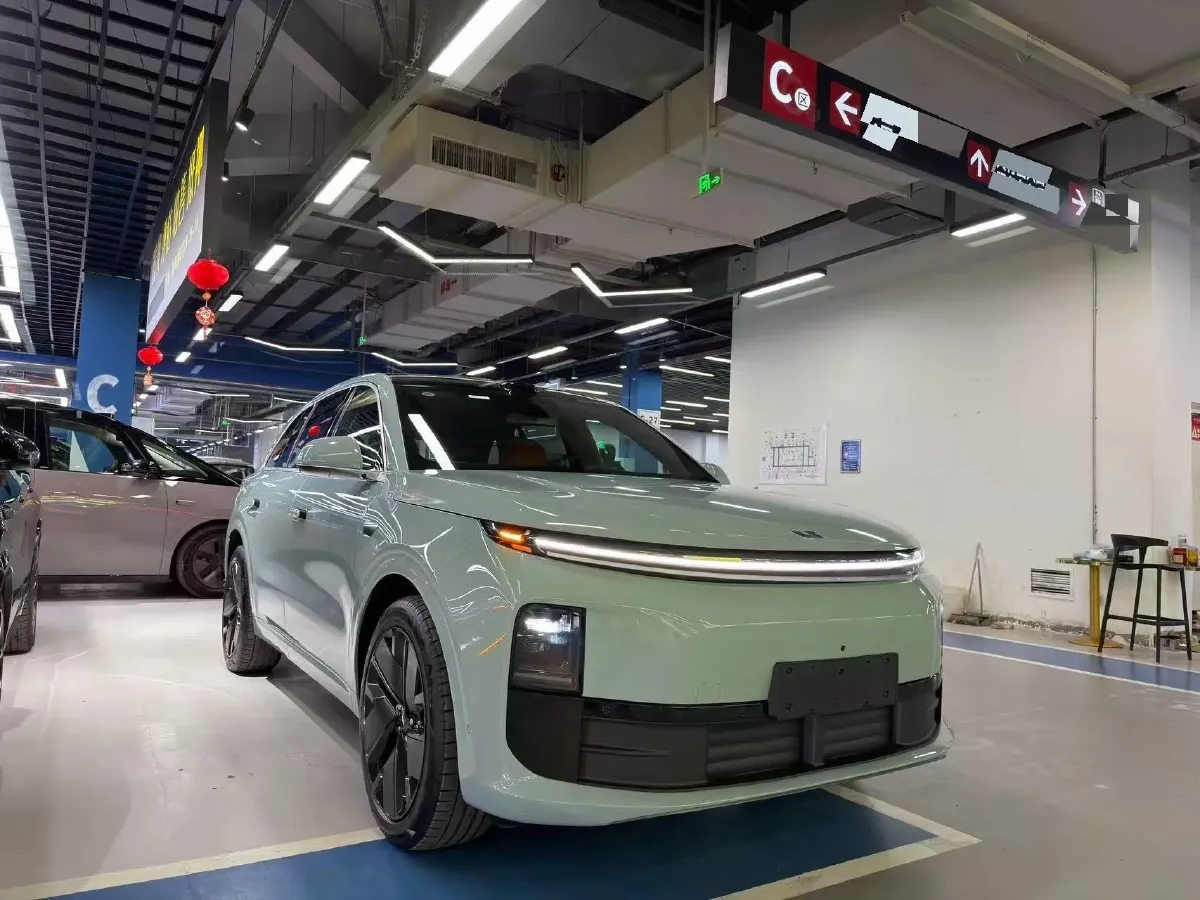 2025 Li L6 Range Extended 154HP L4 REEV,autocango,china used car exporter,china ev exporter,chinese used car exporter,chinese used ev exporter
