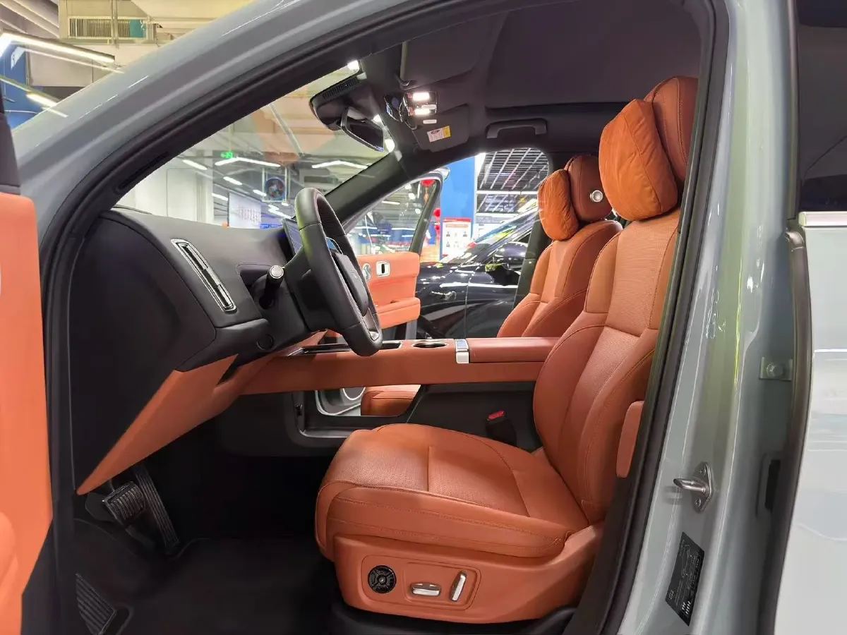 2025 Li L6 Range Extended 154HP L4 REEV,autocango,china used car exporter,china ev exporter,chinese used car exporter,chinese used ev exporter