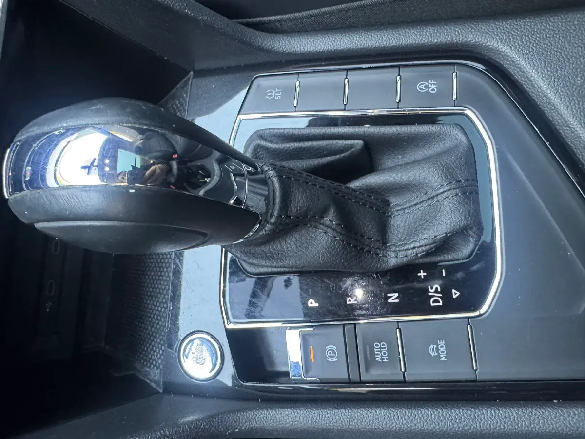 2021 Volkswagen Tharu 1.4T 150HP L4 7DCT,autocango,china used car exporter,china ev exporter,chinese used car exporter,chinese used ev exporter