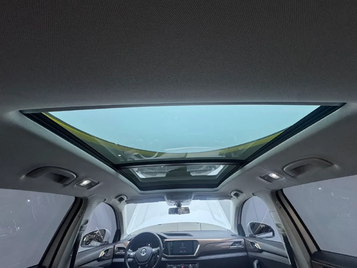 2021 Volkswagen Tharu 1.4T 150HP L4 7DCT,autocango,china used car exporter,china ev exporter,chinese used car exporter,chinese used ev exporter