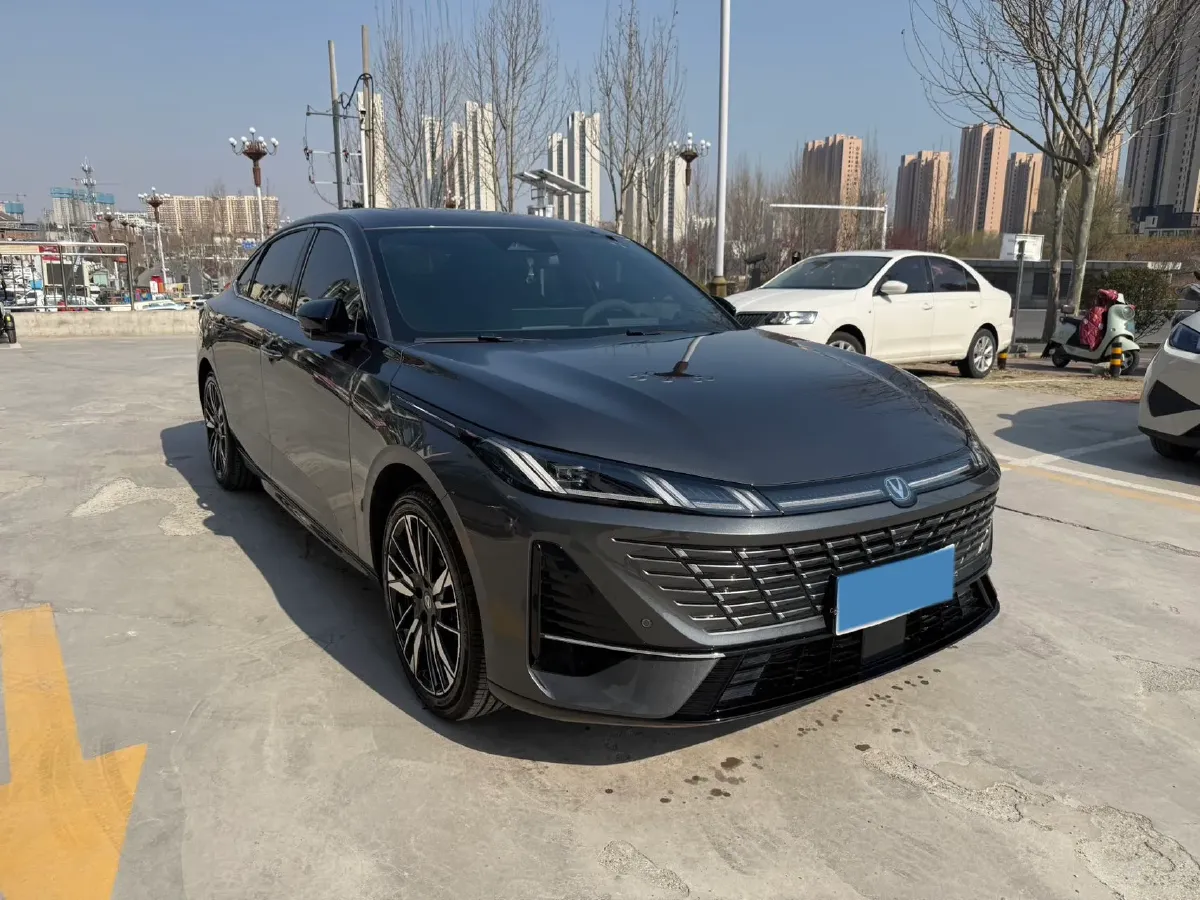2026 ChangAn Eado 1.5T 192HP L4 7DCT,autocango,china used car exporter,china ev exporter,chinese used car exporter,chinese used ev exporter