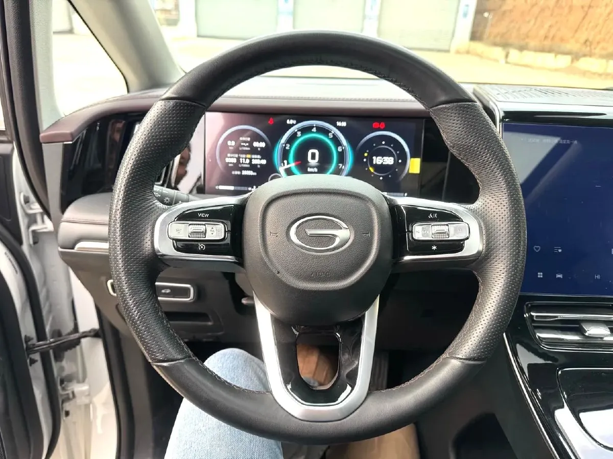 2024 GAC Trumpchi M8 2.0T 252HP L4 8AT,autocango,china used car exporter,china ev exporter,chinese used car exporter,chinese used ev exporter