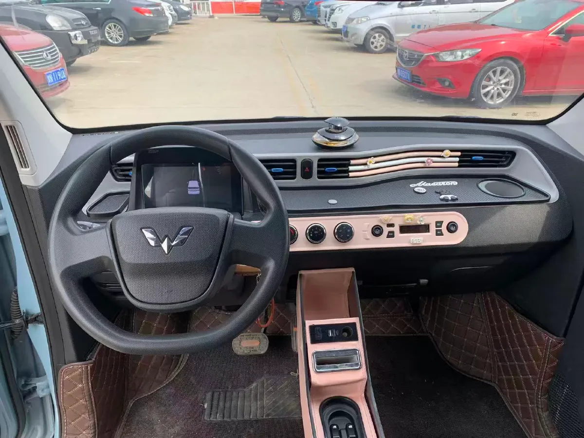 2022 LingBox uni BEV 11.52KWH,autocango,china used car exporter,china ev exporter,chinese used car exporter,chinese used ev exporter