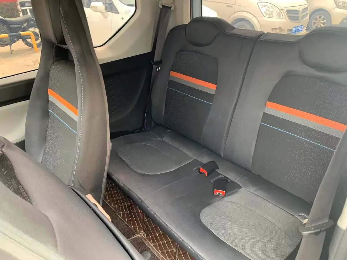 2022 LingBox uni BEV 11.52KWH,autocango,china used car exporter,china ev exporter,chinese used car exporter,chinese used ev exporter