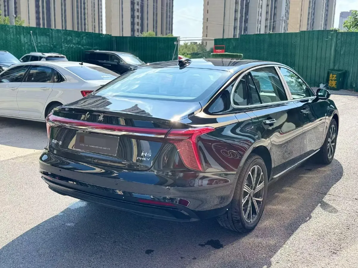 2025 HongQi H5 1.5T 150HP L4 1DHT PHEV,autocango,china used car exporter,china ev exporter,chinese used car exporter,chinese used ev exporter