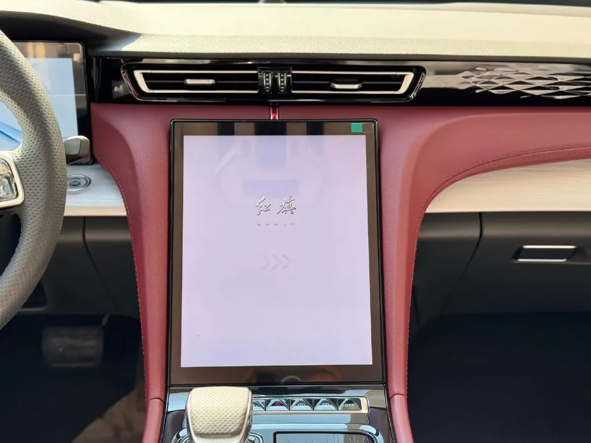 2025 HongQi H5 1.5T 150HP L4 1DHT PHEV,autocango,china used car exporter,china ev exporter,chinese used car exporter,chinese used ev exporter