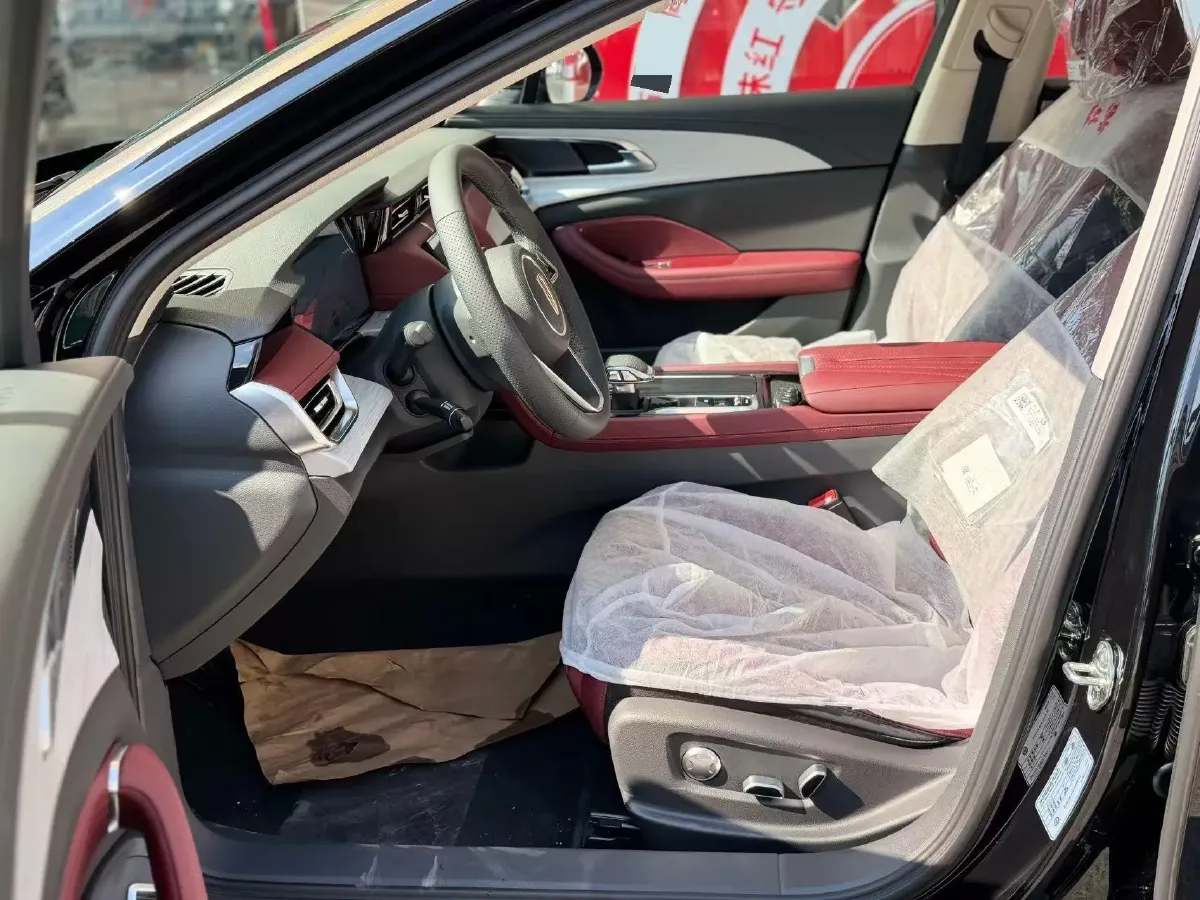 2025 HongQi H5 1.5T 150HP L4 1DHT PHEV,autocango,china used car exporter,china ev exporter,chinese used car exporter,chinese used ev exporter