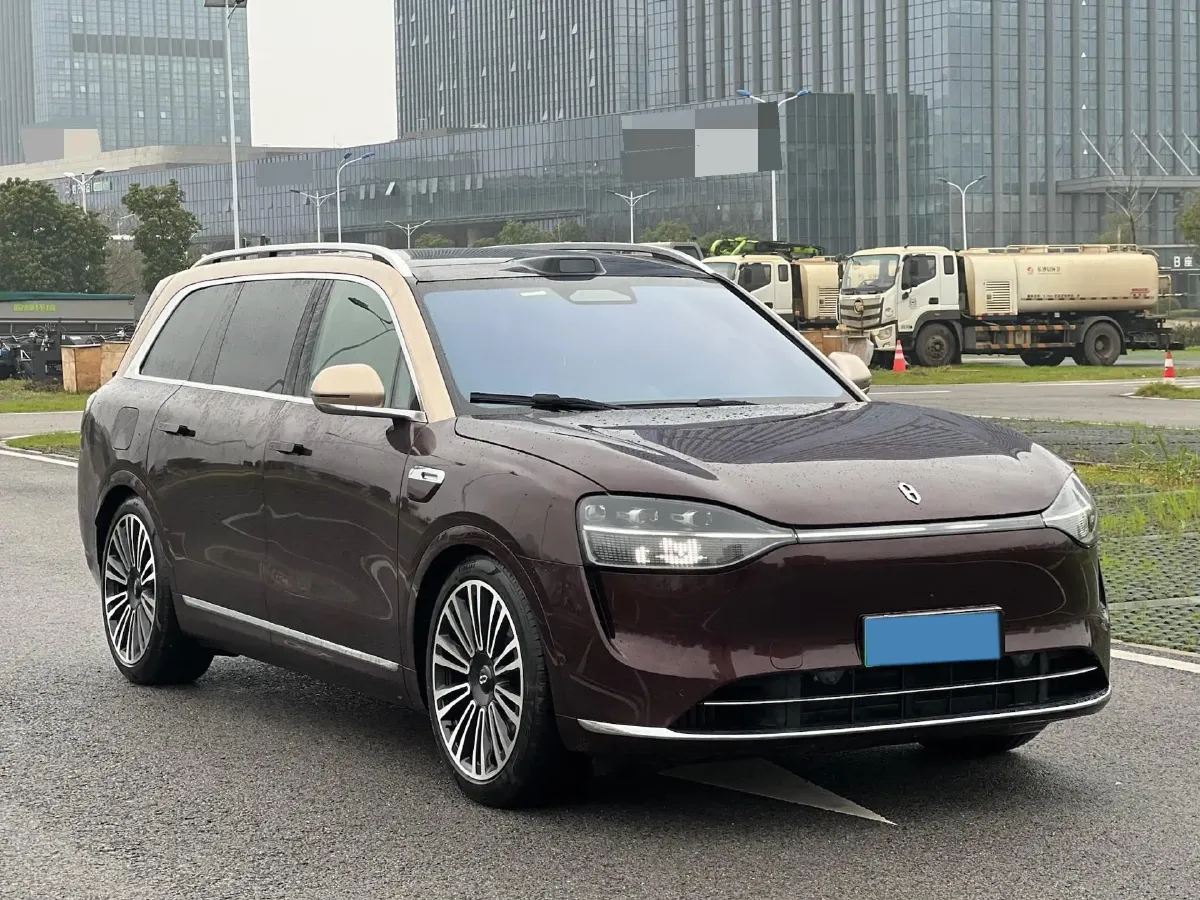 2025 AITO AITO M9 REEV 160HP REEV 52KWH,autocango,china used car exporter,china ev exporter,chinese used car exporter,chinese used ev exporter
