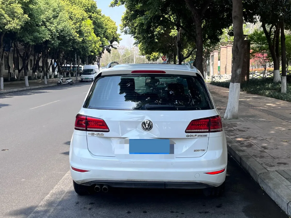 2016 Volkswagen Golf Sportsvan 1.2T 110HP L4 7DCT,autocango,china used car exporter,china ev exporter,chinese used car exporter,chinese used ev exporter