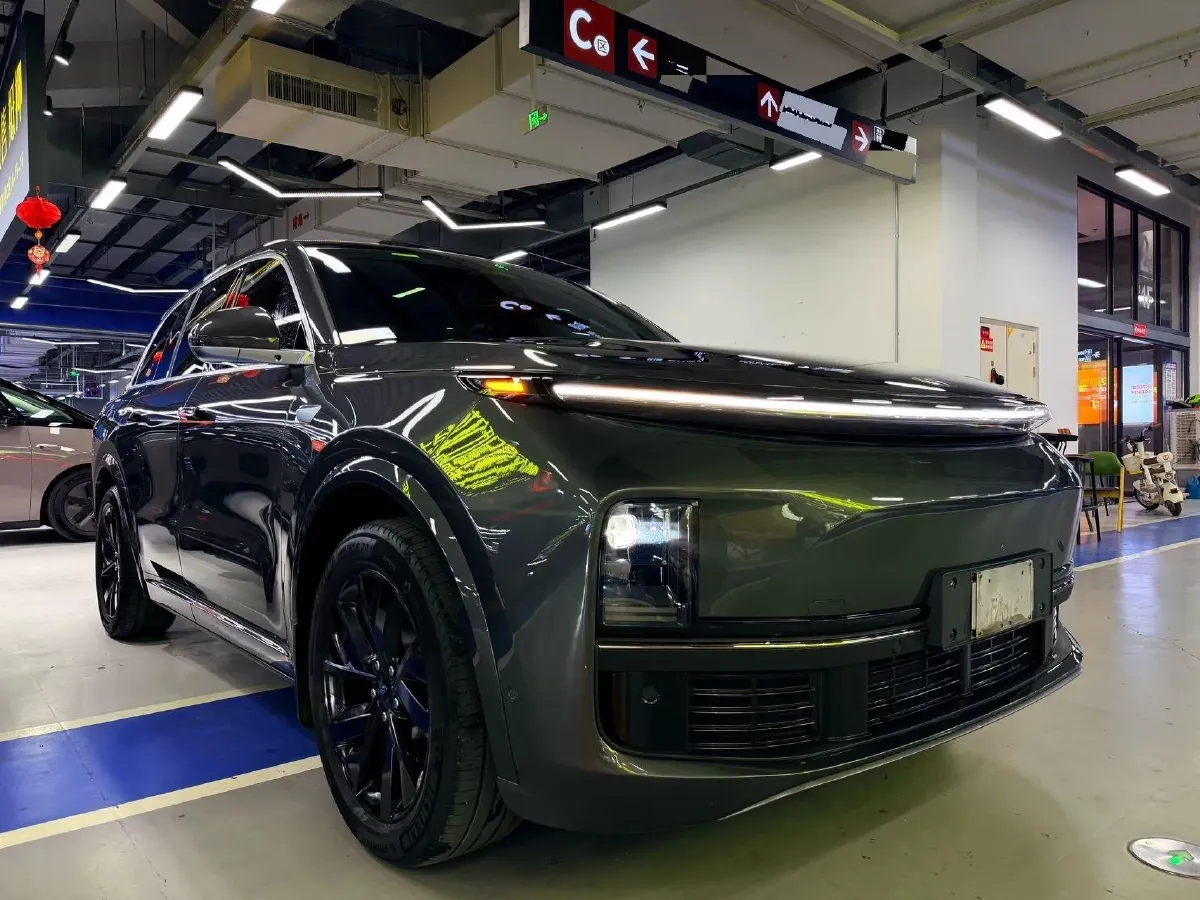 2023 Li L8 Range Extended 154HP REEV 40.9KWH,autocango,china used car exporter,china ev exporter,chinese used car exporter,chinese used ev exporter