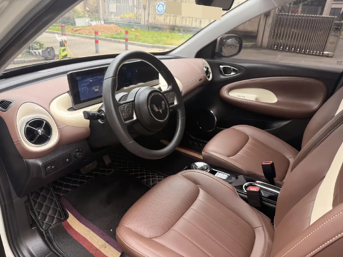 2023 WuLing BinGuo BEV 31.9KWH,autocango,china used car exporter,china ev exporter,chinese used car exporter,chinese used ev exporter