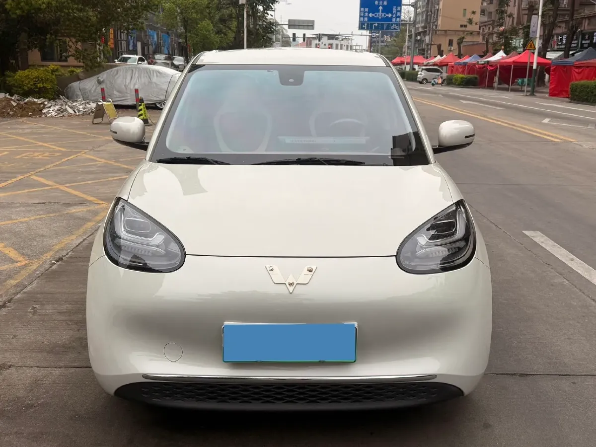 2023 WuLing BinGuo BEV 31.9KWH,autocango,china used car exporter,china ev exporter,chinese used car exporter,chinese used ev exporter