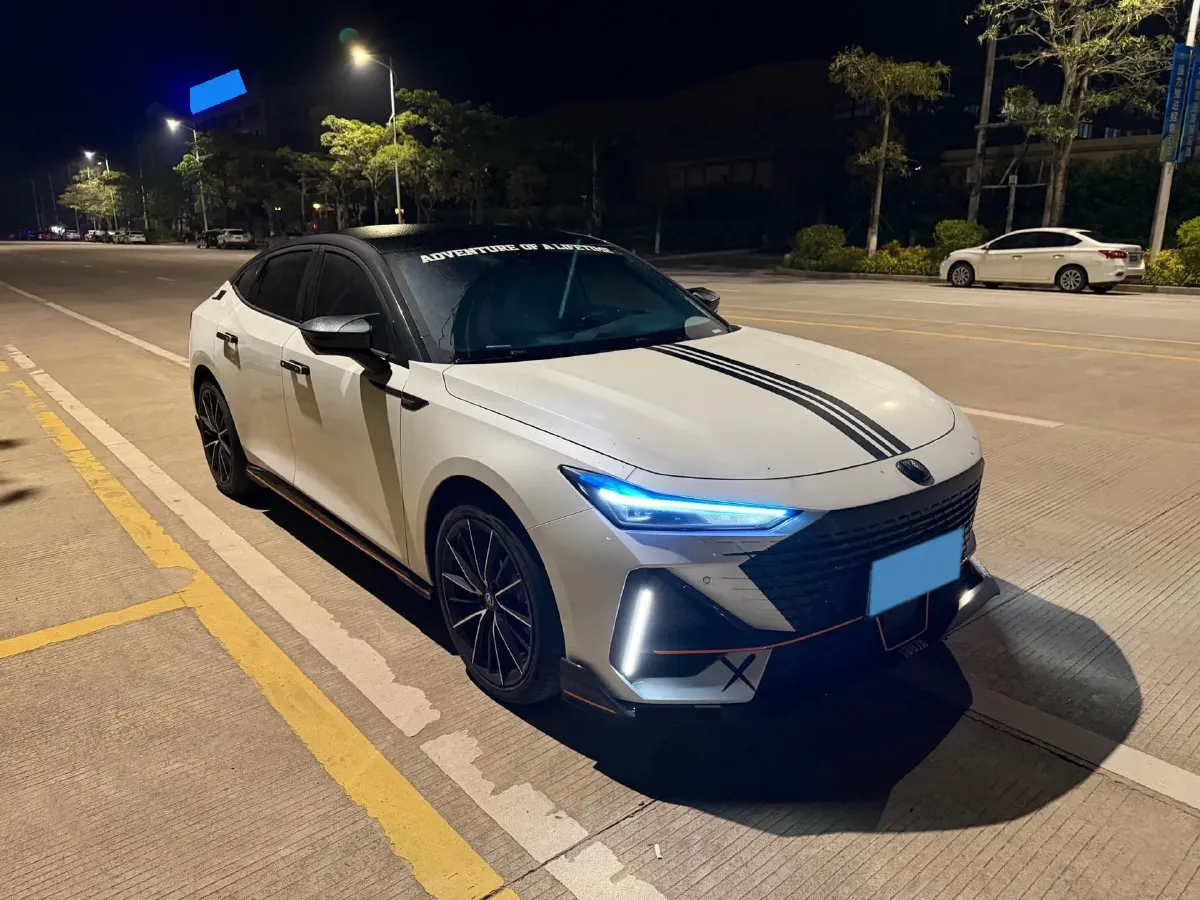 2025 ChangAn UNI-V 1.5T 192HP L4 7DCT,autocango,china used car exporter,china ev exporter,chinese used car exporter,chinese used ev exporter