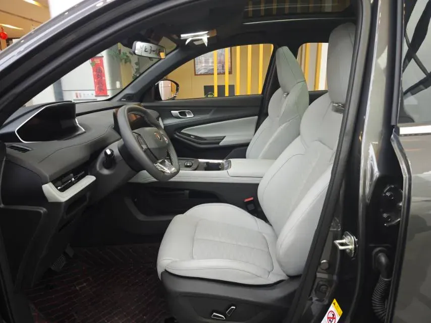 2025 ChangAn QiYuan Q05 Classic 1.5L 98HP L4 E-CVT PHEV 18.4KWH,autocango,china used car exporter,china ev exporter,chinese used car exporter,chinese used ev exporter