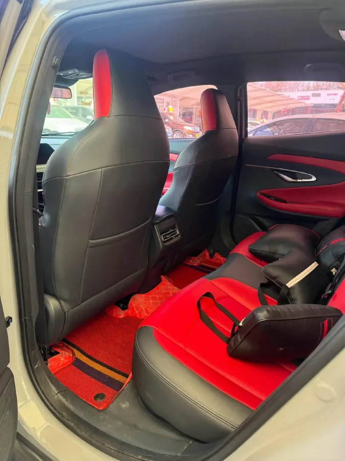 2020 ChangAn UNI-T 1.5T 180HP L4 7DCT,autocango,china used car exporter,china ev exporter,chinese used car exporter,chinese used ev exporter