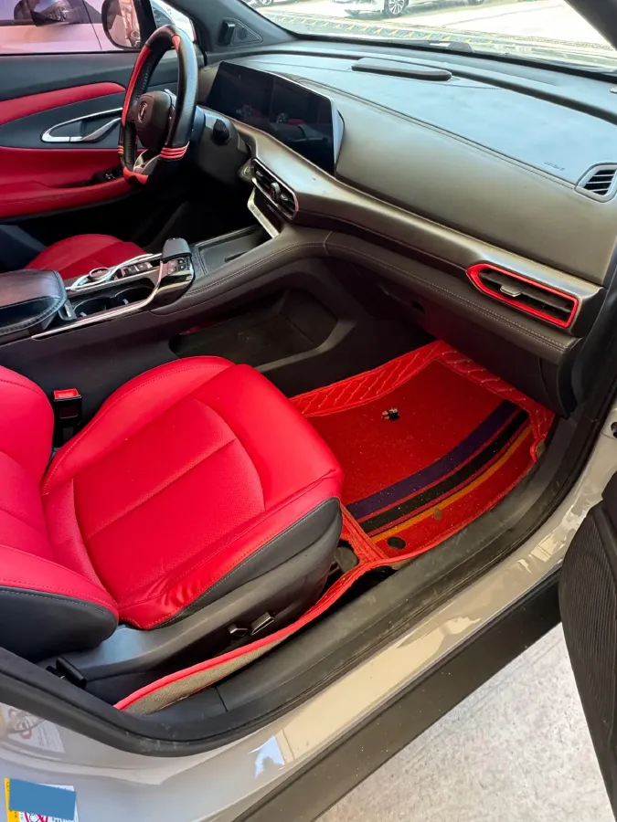 2020 ChangAn UNI-T 1.5T 180HP L4 7DCT,autocango,china used car exporter,china ev exporter,chinese used car exporter,chinese used ev exporter