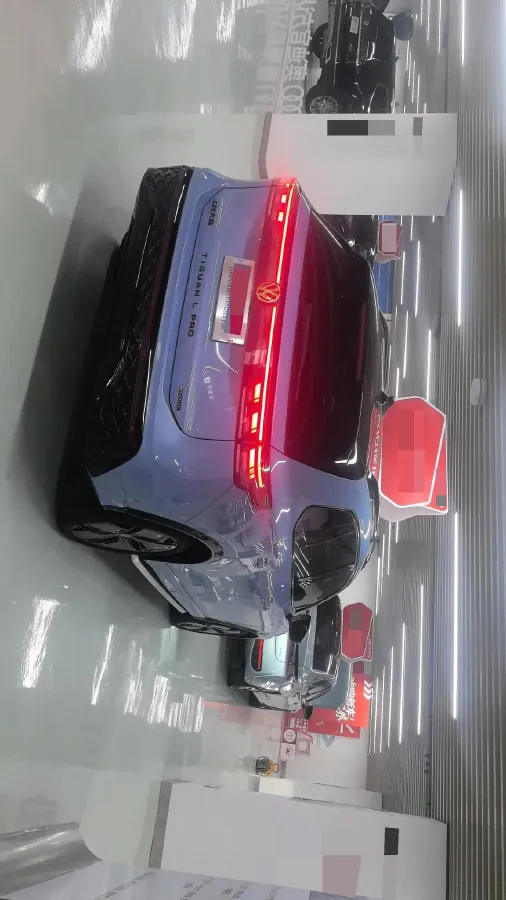 2024 Volkswagen Tiguan L 2.0T 186HP L4 7DCT,autocango,china used car exporter,china ev exporter,chinese used car exporter,chinese used ev exporter