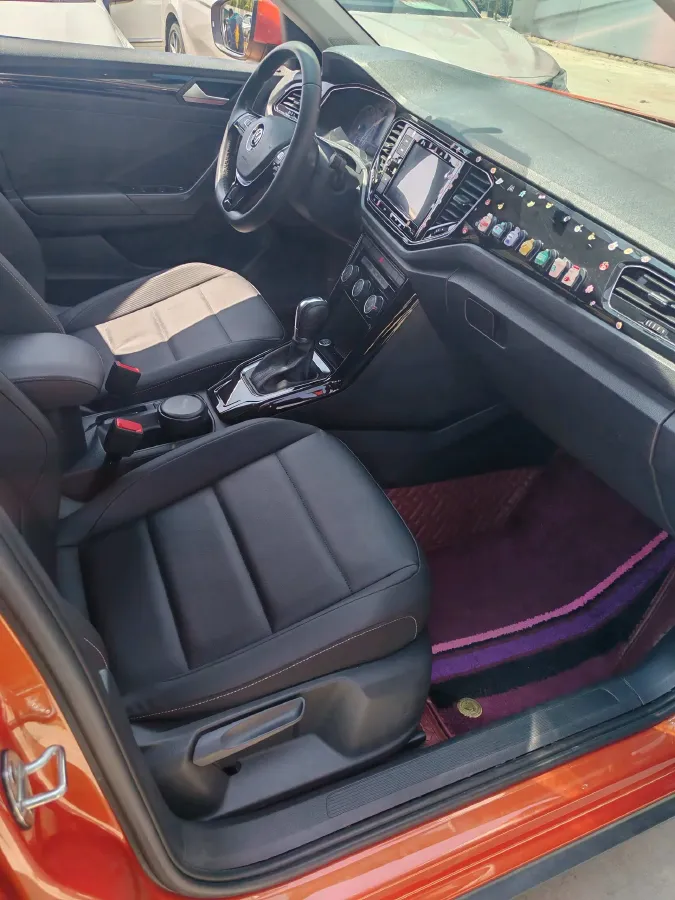2019 Volkswagen T-Roc 1.4T 150HP L4 7DCT,autocango,china used car exporter,china ev exporter,chinese used car exporter,chinese used ev exporter