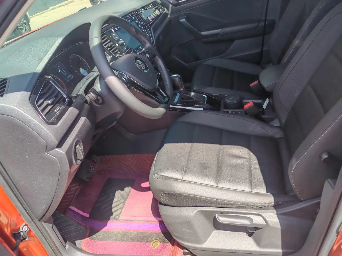 2019 Volkswagen T-Roc 1.4T 150HP L4 7DCT,autocango,china used car exporter,china ev exporter,chinese used car exporter,chinese used ev exporter