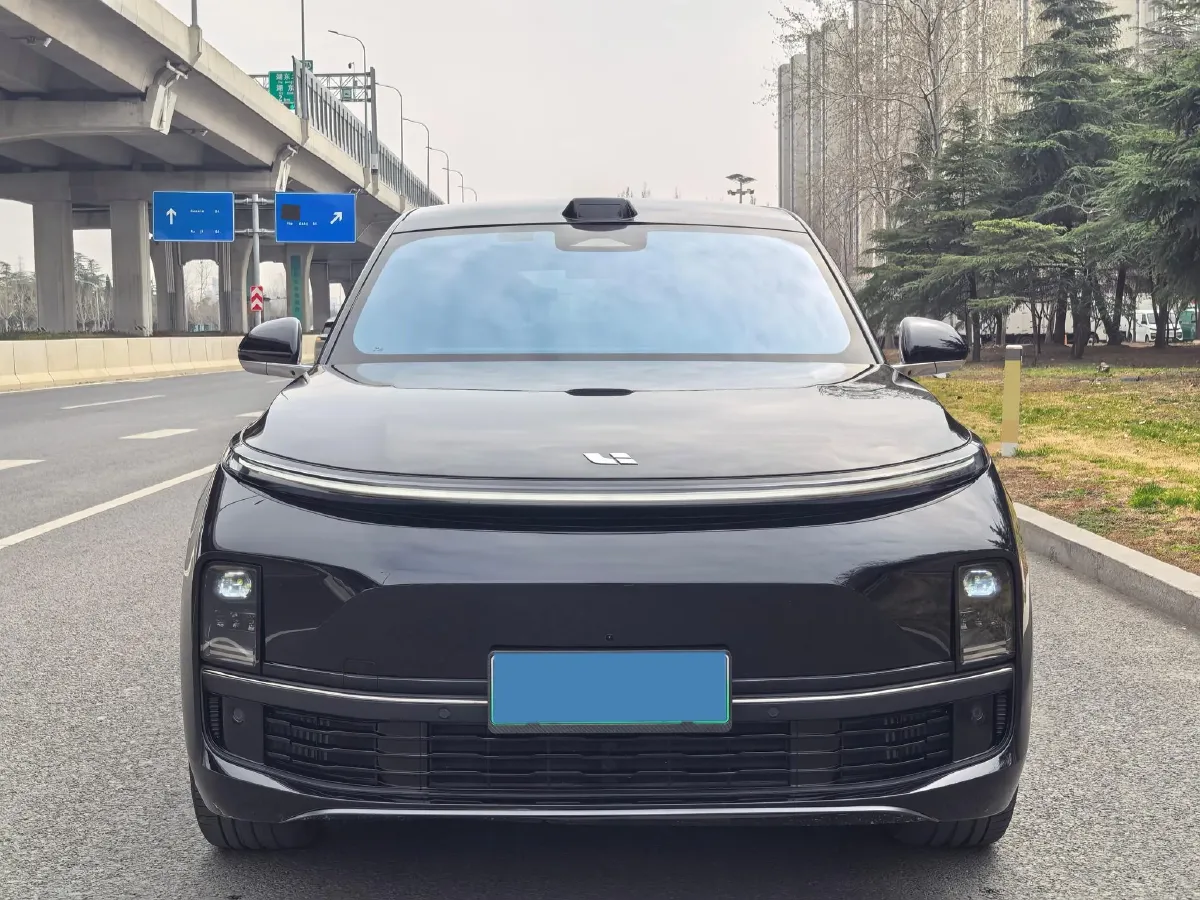 2023 Li L9 Range Extended 154HP REEV 42.6KWH,autocango,china used car exporter,china ev exporter,chinese used car exporter,chinese used ev exporter