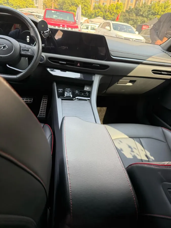 2020 Hyundai Sonata 2.0T 240HP L4 8AT,autocango,china used car exporter,china ev exporter,chinese used car exporter,chinese used ev exporter