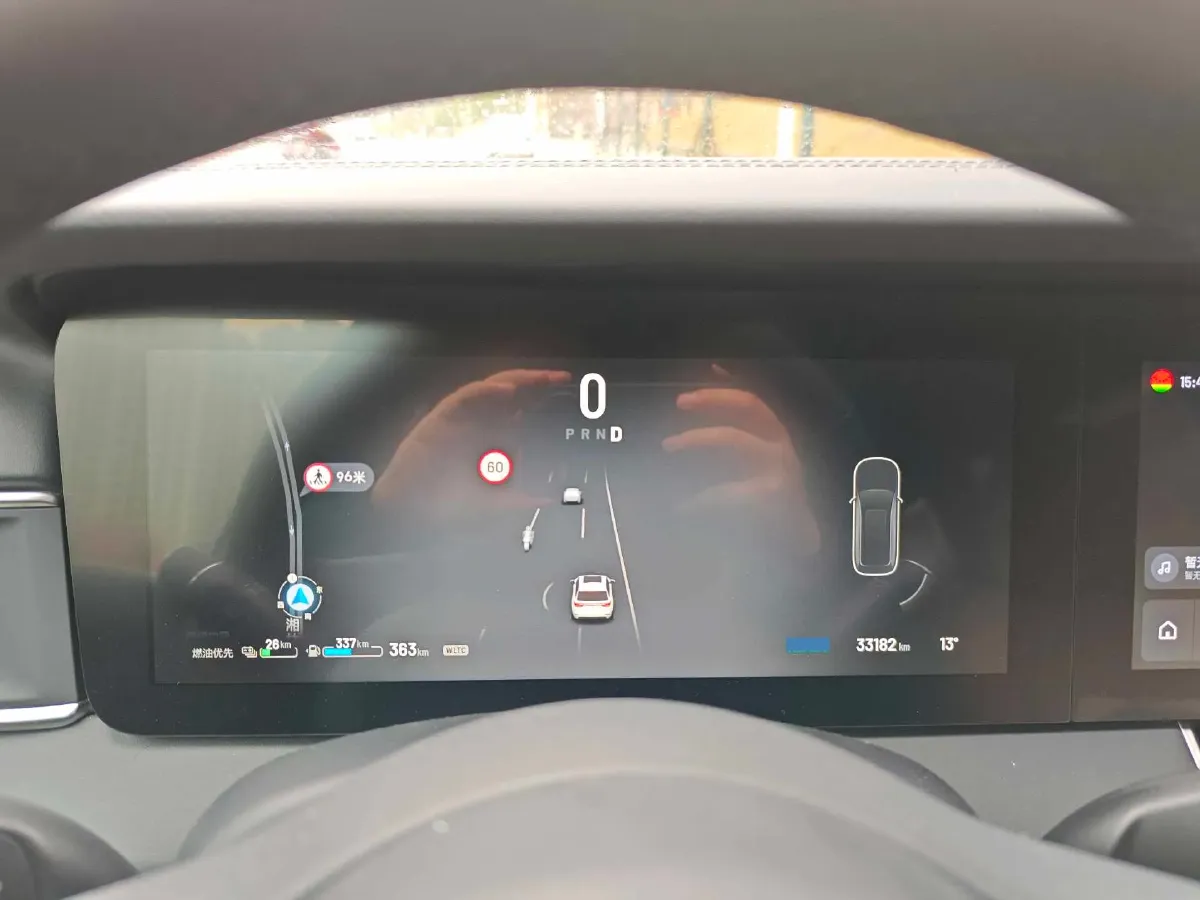 2021 Li ONE Range Extended 131HP REEV 40.5KWH,autocango,china used car exporter,china ev exporter,chinese used car exporter,chinese used ev exporter