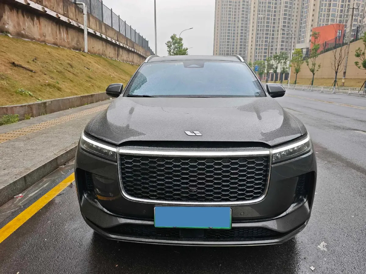 2021 Li ONE Range Extended 131HP REEV 40.5KWH,autocango,china used car exporter,china ev exporter,chinese used car exporter,chinese used ev exporter