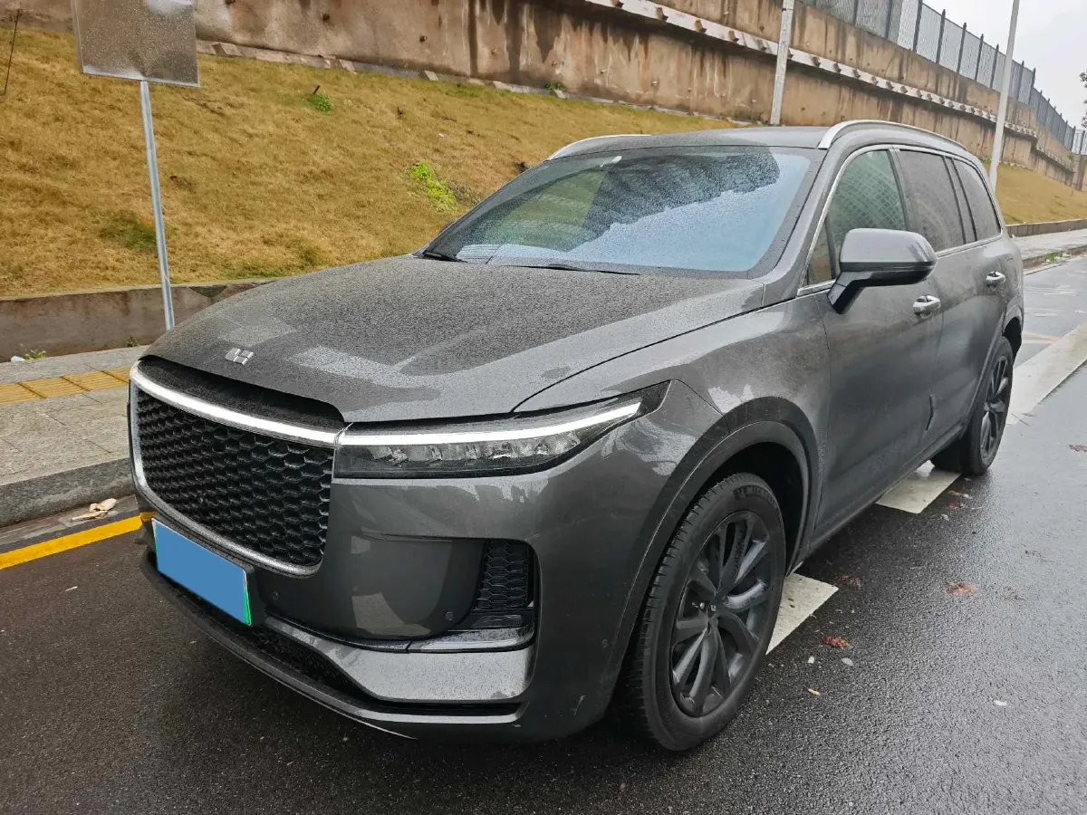 2021 Li ONE Range Extended 131HP REEV 40.5KWH,autocango,china used car exporter,china ev exporter,chinese used car exporter,chinese used ev exporter