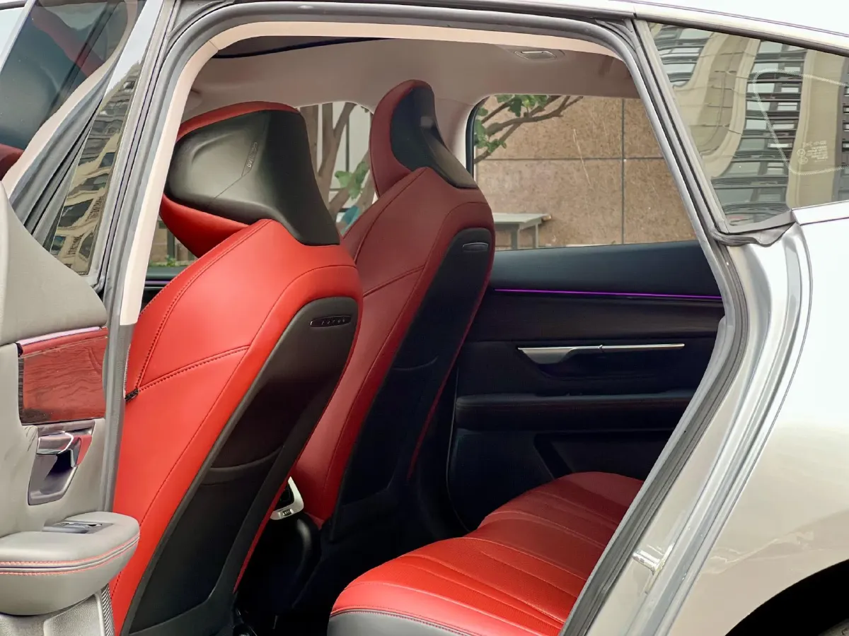 2020 DS 7 1.6T 215HP L4 8AT,autocango,china used car exporter,china ev exporter,chinese used car exporter,chinese used ev exporter