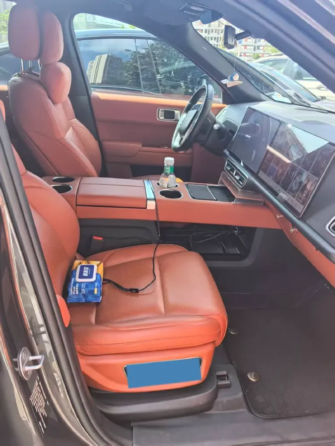 2022 Li L9 Range Extended 154HP REEV 42.6KWH,autocango,china used car exporter,china ev exporter,chinese used car exporter,chinese used ev exporter