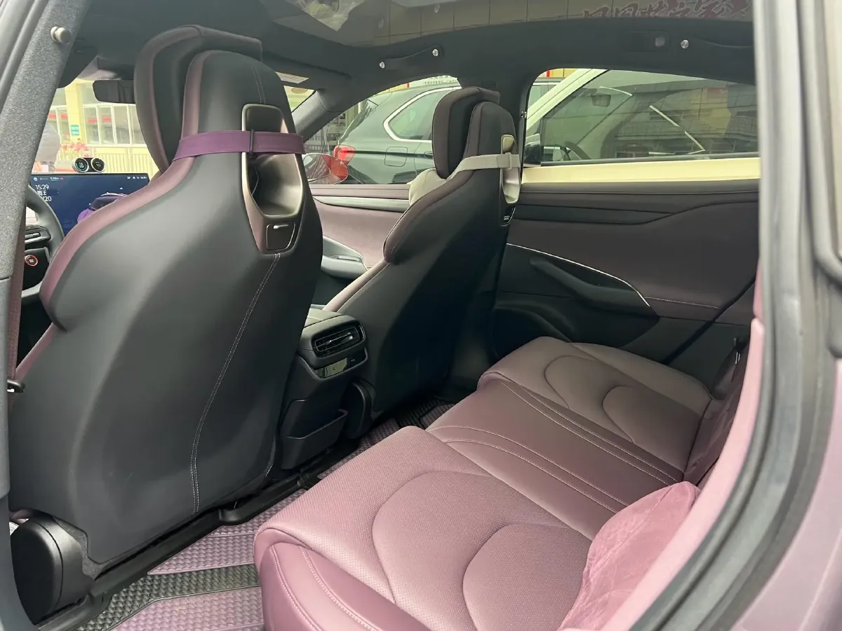 2024 MI SU7 BEV 73.6KWH,autocango,china used car exporter,china ev exporter,chinese used car exporter,chinese used ev exporter