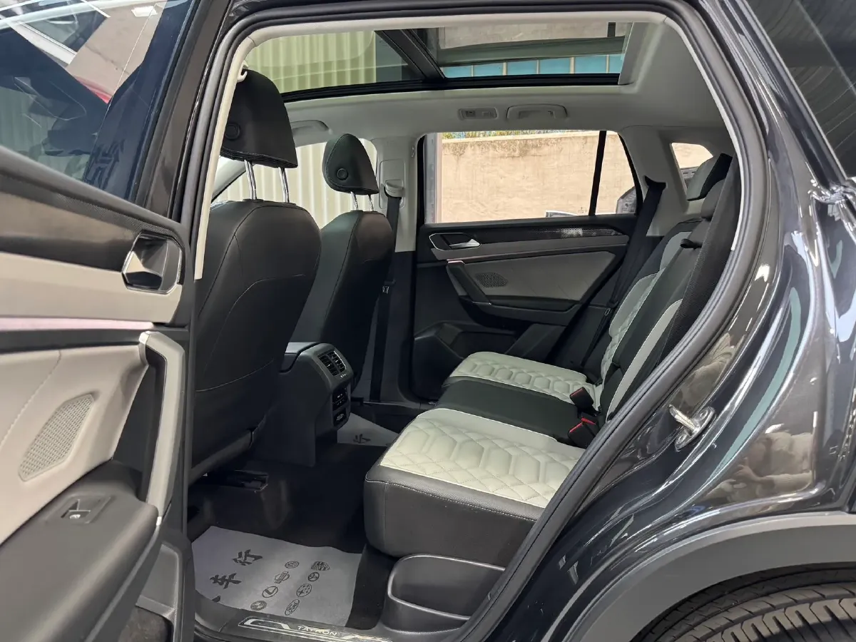 2023 Volkswagen Tayron 1.4T 150HP L4 7DCT,autocango,china used car exporter,china ev exporter,chinese used car exporter,chinese used ev exporter