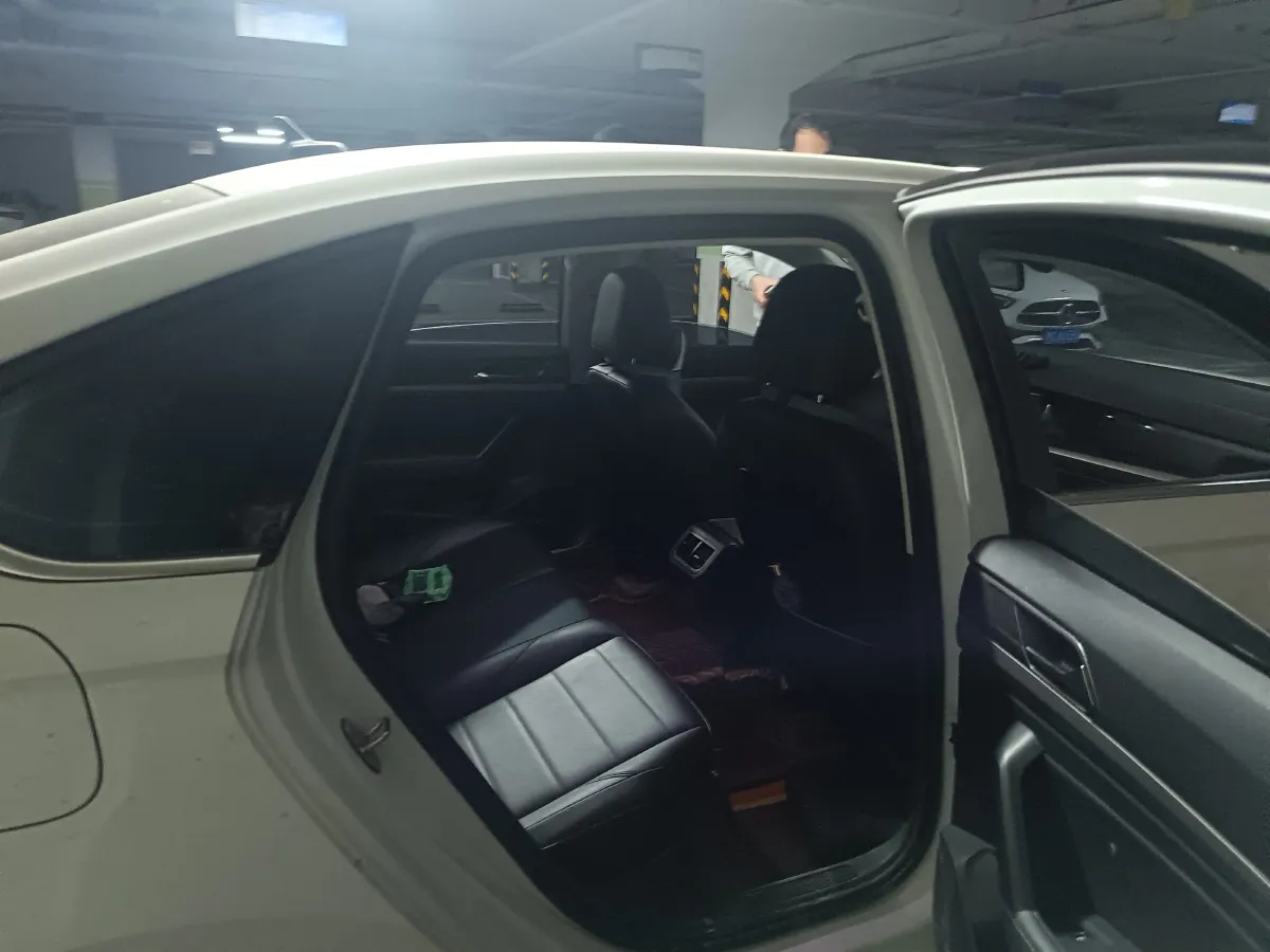 2021 Volkswagen Lavida 1.5L 113HP L4 6AT,autocango,china used car exporter,china ev exporter,chinese used car exporter,chinese used ev exporter