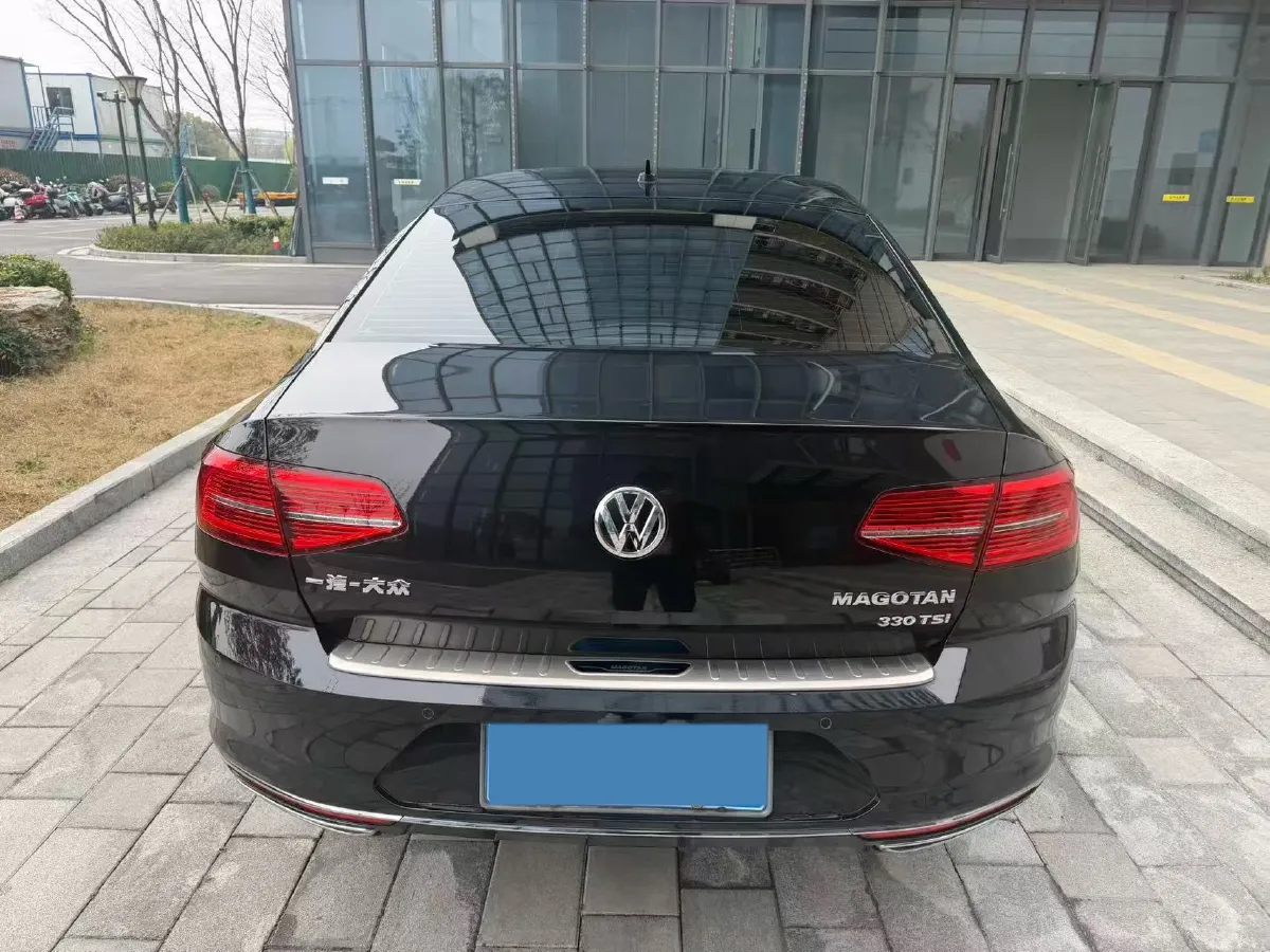 2018 Volkswagen Magotan 1.8T 180HP L4 7DCT,autocango,china used car exporter,china ev exporter,chinese used car exporter,chinese used ev exporter