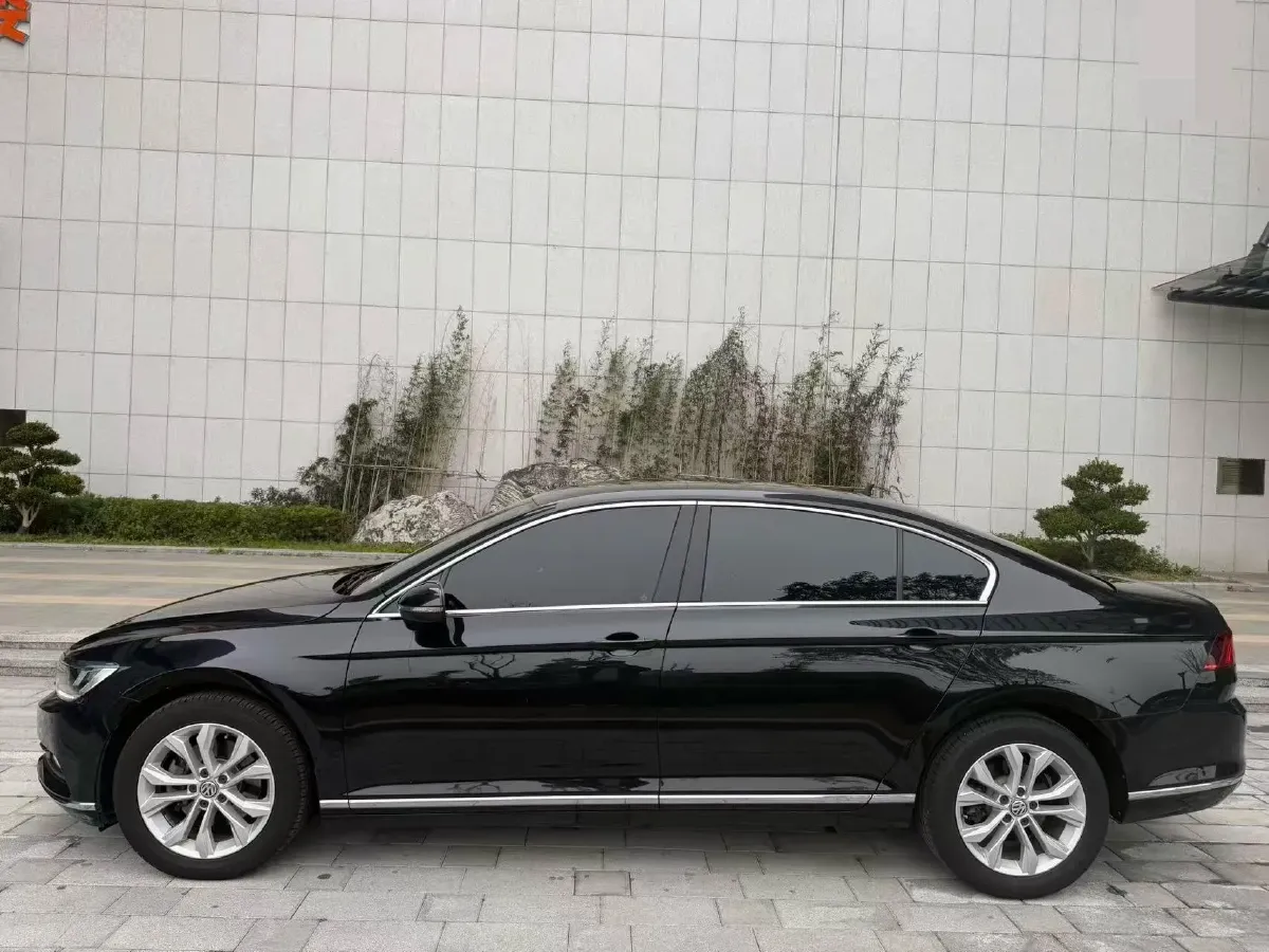 2018 Volkswagen Magotan 1.8T 180HP L4 7DCT,autocango,china used car exporter,china ev exporter,chinese used car exporter,chinese used ev exporter