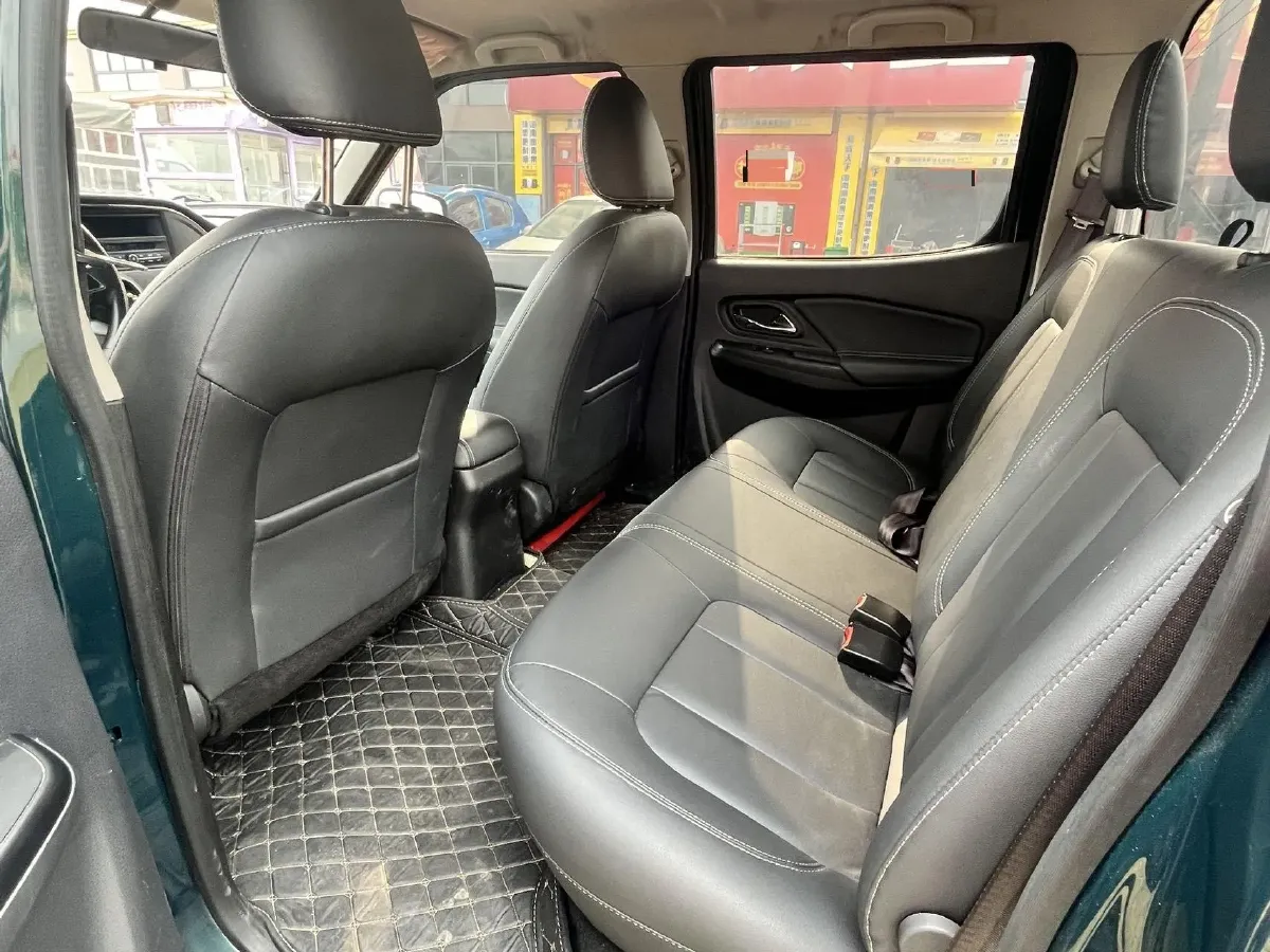 2021 Dongfeng RuiQi 2.4T 165HP L4 5MT,autocango,china used car exporter,china ev exporter,chinese used car exporter,chinese used ev exporter