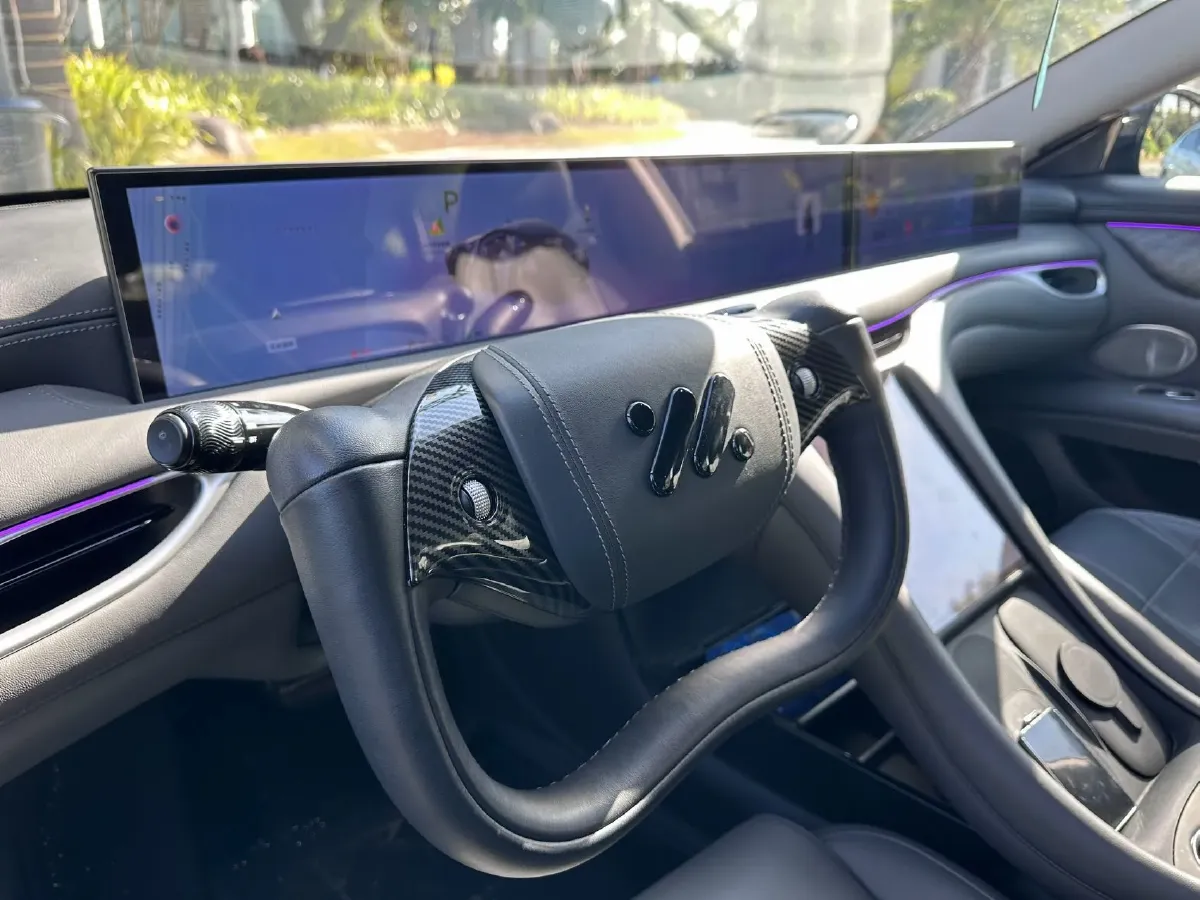 2024 IM L6 BEV 100KWH,autocango,china used car exporter,china ev exporter,chinese used car exporter,chinese used ev exporter