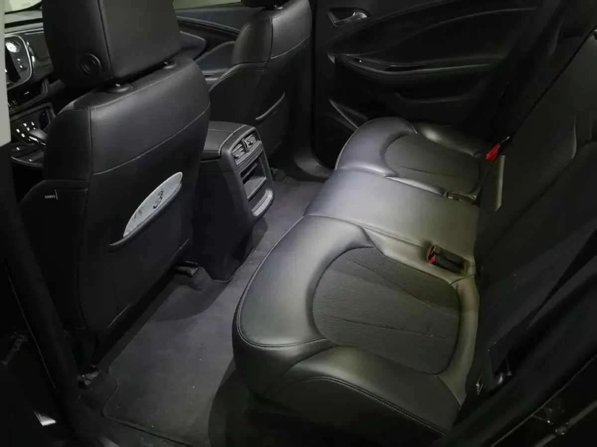 2020 Buick EnvisionPlus 1.5T 169HP L4 7DCT,autocango,china used car exporter,china ev exporter,chinese used car exporter,chinese used ev exporter