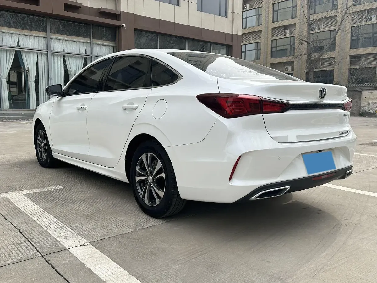 2021 ChangAn Eado 1.4T 160HP L4 7DCT,autocango,china used car exporter,china ev exporter,chinese used car exporter,chinese used ev exporter
