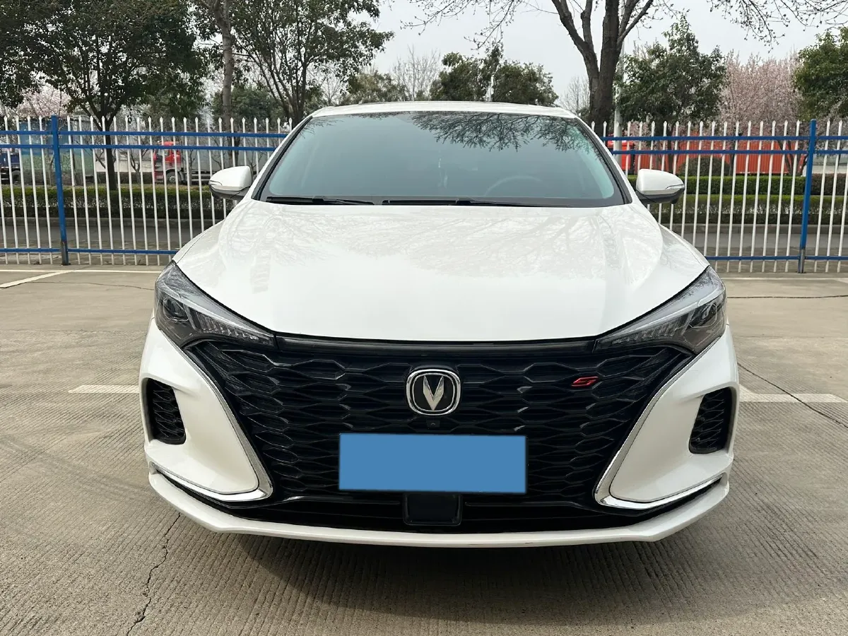 2021 ChangAn Eado 1.4T 160HP L4 7DCT,autocango,china used car exporter,china ev exporter,chinese used car exporter,chinese used ev exporter