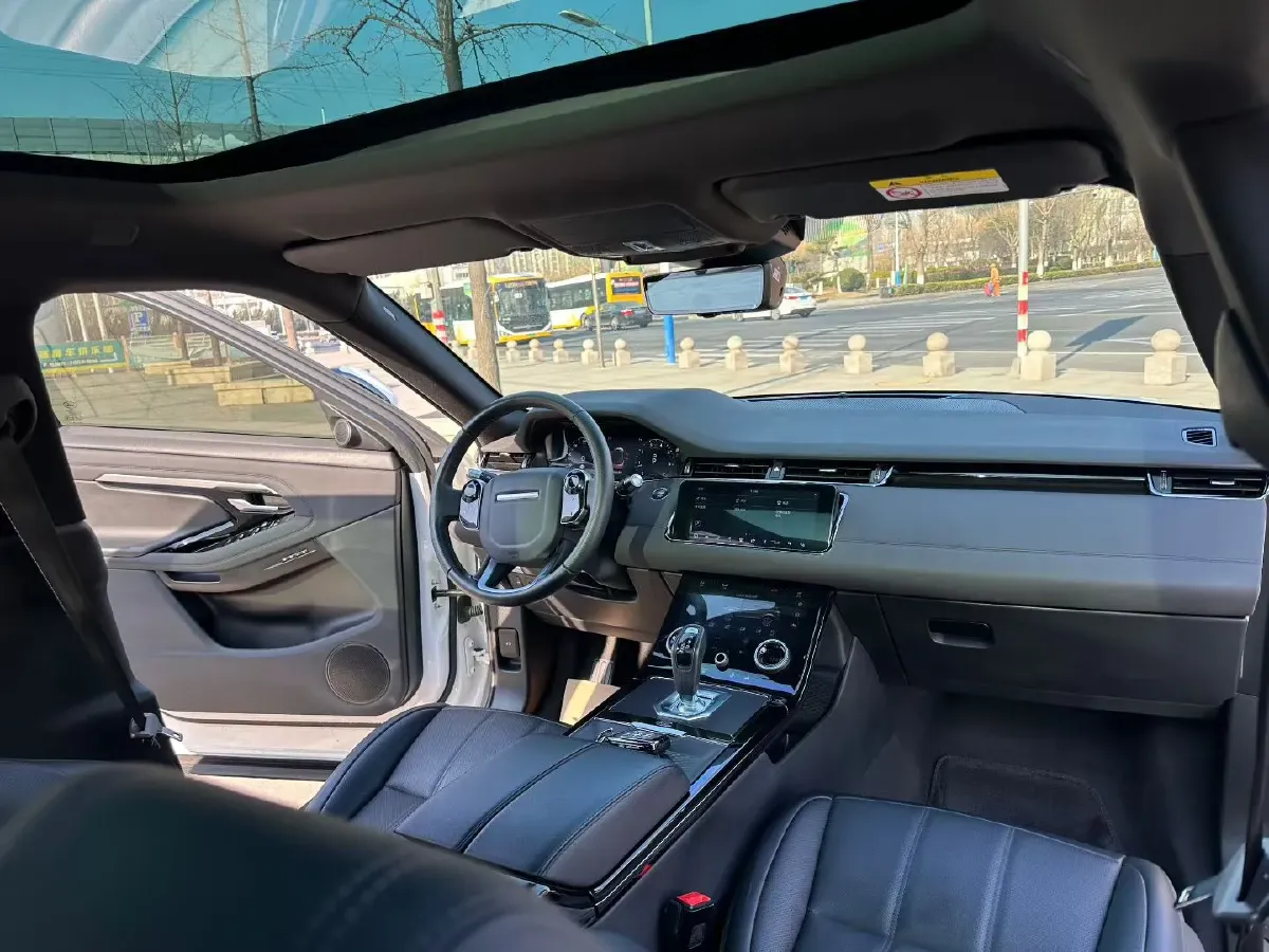 2020 Land Rover Range Rover Evoque 2.0T 249HP L4 9AT,autocango,china used car exporter,china ev exporter,chinese used car exporter,chinese used ev exporter