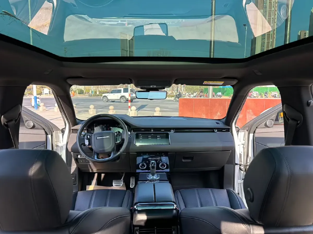 2020 Land Rover Range Rover Evoque 2.0T 249HP L4 9AT,autocango,china used car exporter,china ev exporter,chinese used car exporter,chinese used ev exporter