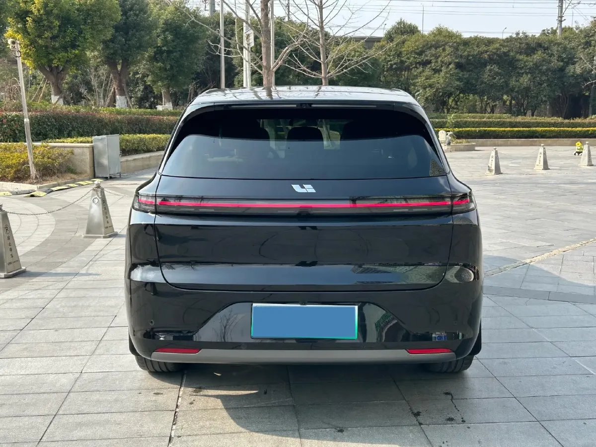 2025 Li L7 Range Extended 154HP REEV,autocango,china used car exporter,china ev exporter,chinese used car exporter,chinese used ev exporter